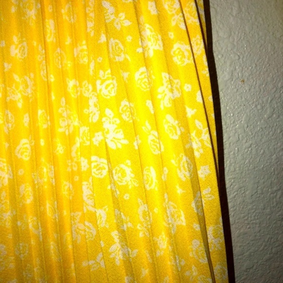 Yellow‎ white floral pleated knee length swing skirt faux wrap dress size 4 new - Picture 12 of 16